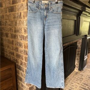 Abercrombie kids 7/8 long Light Wash Straight Leg Jeans